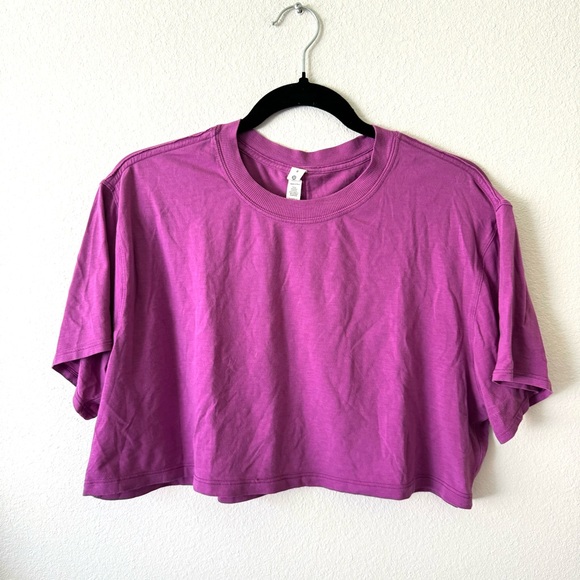 Lululemon Cropped Tee - Picture 1 of 3